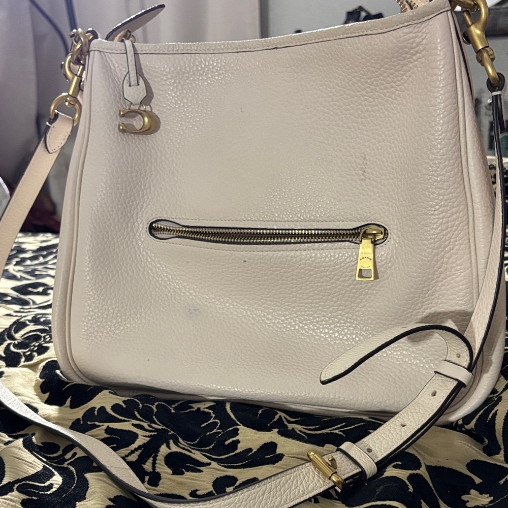 Elegant Cream coach Leather Shoulder Bag